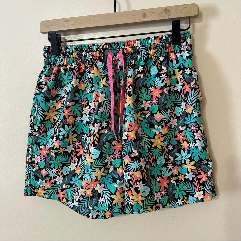Chubbies The Bloomerangs Tropical Toucan Floral Classic Swim Trunks Men's Small
